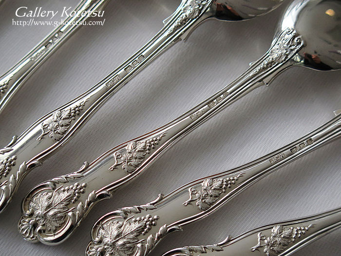 Vo[ACXN[Xv[ antique silver icecream spoon
