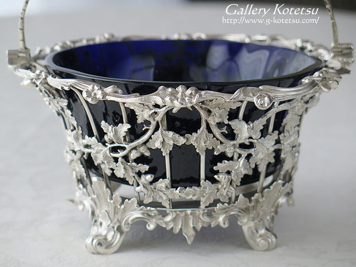 Vo[OXoXPbg antique silver glass basket