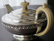 シルバーティーポット antique silver teapot