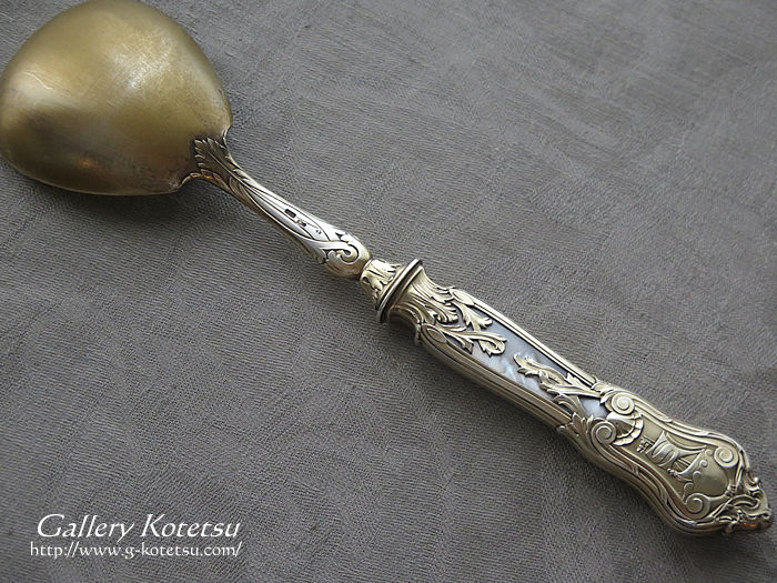Vo[T[BOXv[ antique silver spoon