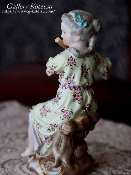 meissen figure }CZ