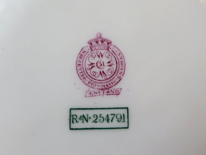 ���C�����E�[�X�^�[�@�A���e�B�[�N�@royal worcester