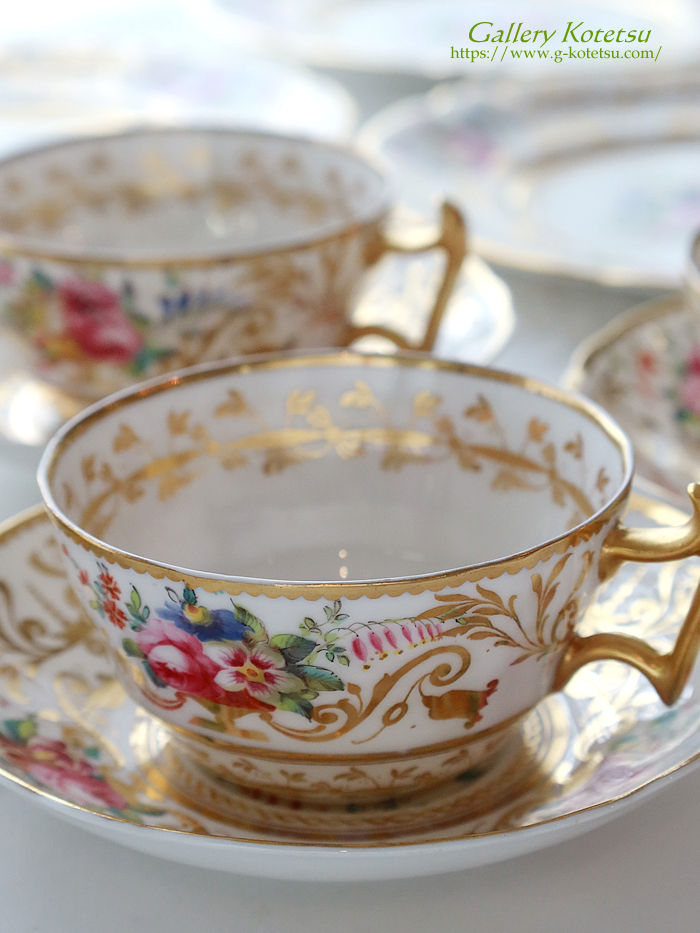 Royaldoulton antique porcelain ���C�����h���g��