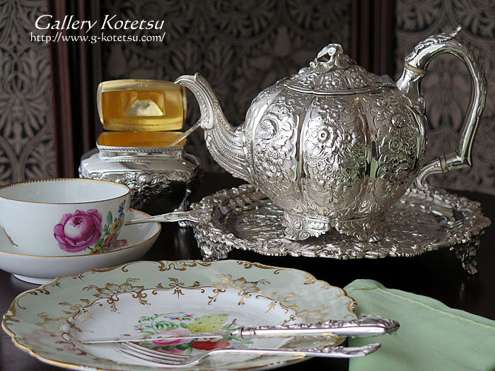 シルバーティーポット silver teapot