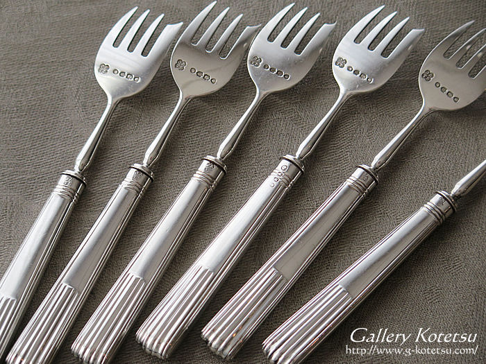 シルバーペイストリーフォーク antique silver paystry fork