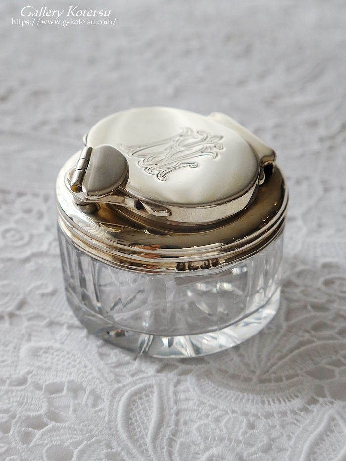 �A���e�B�[�N�V���o�[�@�C���N�{�g�� antiquesilver inkbottle