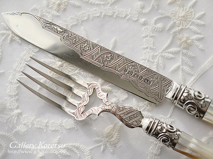 P[LiCttH[N antique silver cakeknife&fork