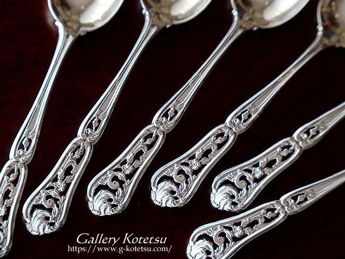 antique silver spoon AeB[NVo[