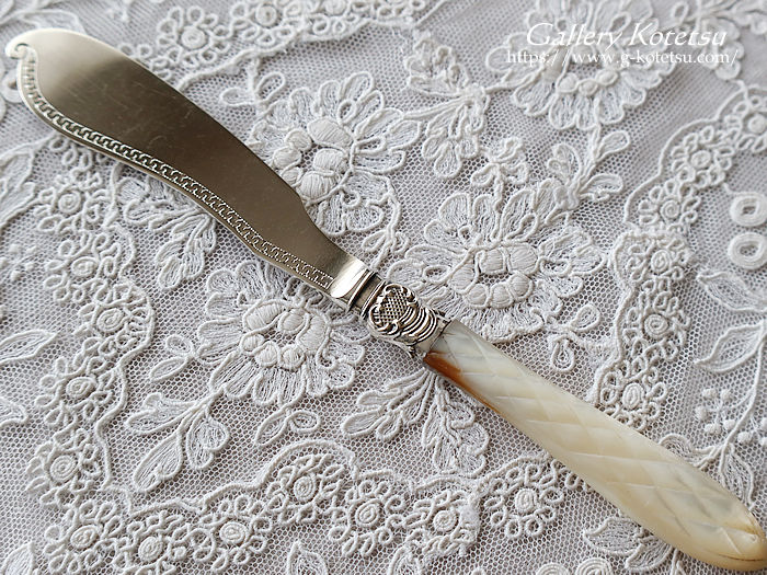 アンティークシルバー　バターナイフ antique silver butter knife