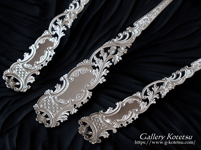 antique silver spoon AeB[NVo[