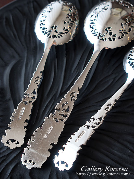 antique silver spoon AeB[NVo[