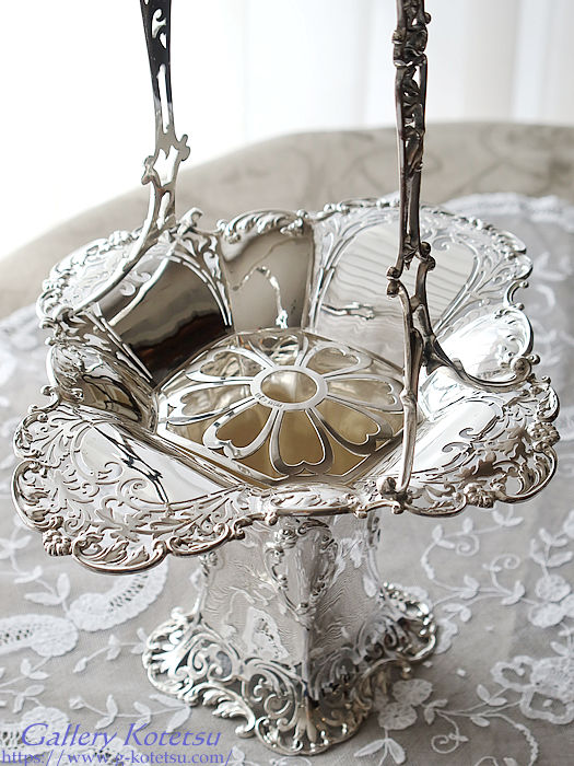antique silver basket AeB[NVo[@oXPbg