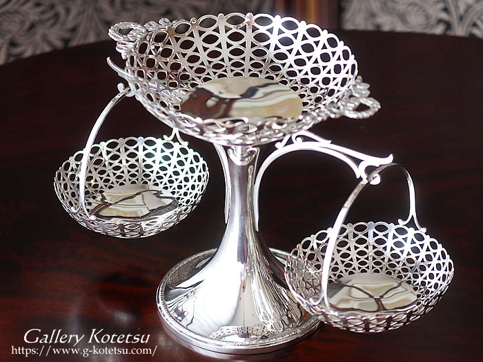 AeB[NVo[@Cp[ antique silver epergne