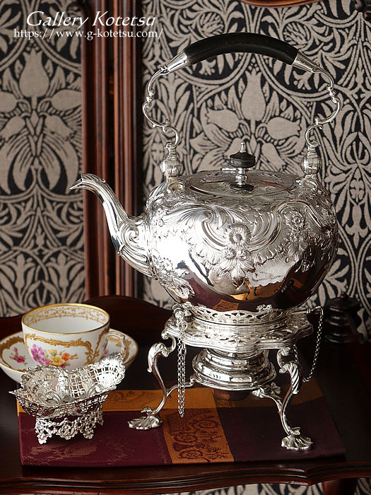 AeB[NVo[@eB[Pg antique silver tea kettle