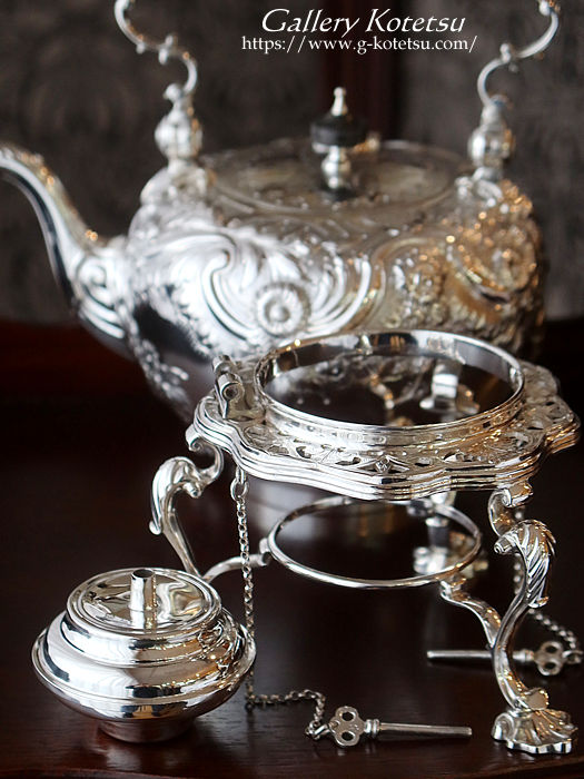 AeB[NVo[@eB[Pg antique silver tea kettle