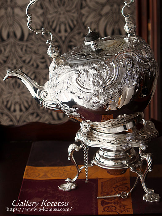 AeB[NVo[@eB[Pg antique silver tea kettle