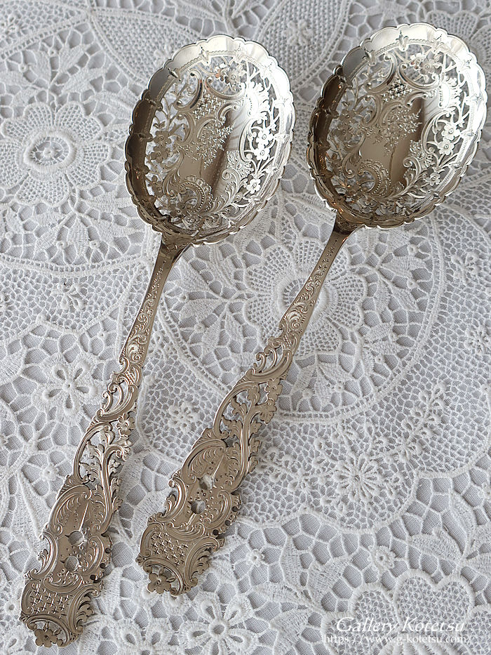 AeB[NVo[@Xv[ antique silver spoon