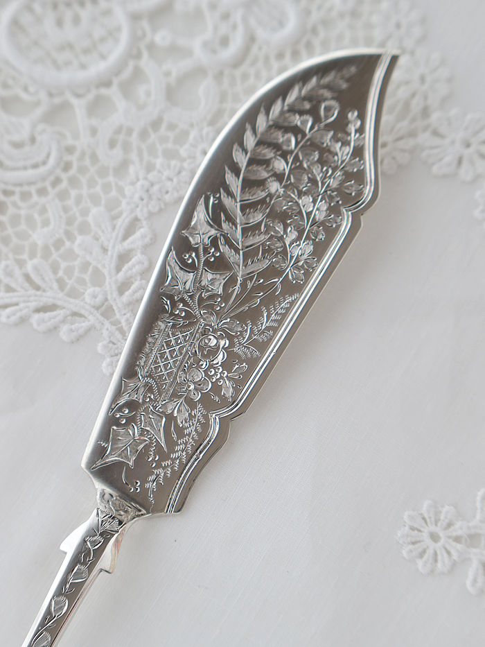 AeB[NVo[@o^[iCt antique silver butter knife