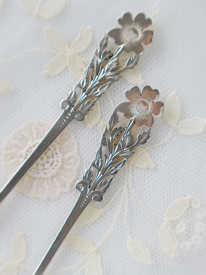 AeB[NVo[@o^[iCt antique silver butter knife