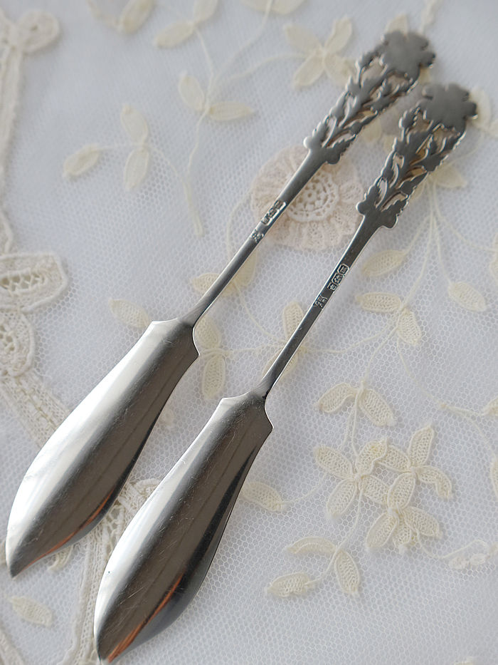 AeB[NVo[@o^[iCt antique silver butter knife