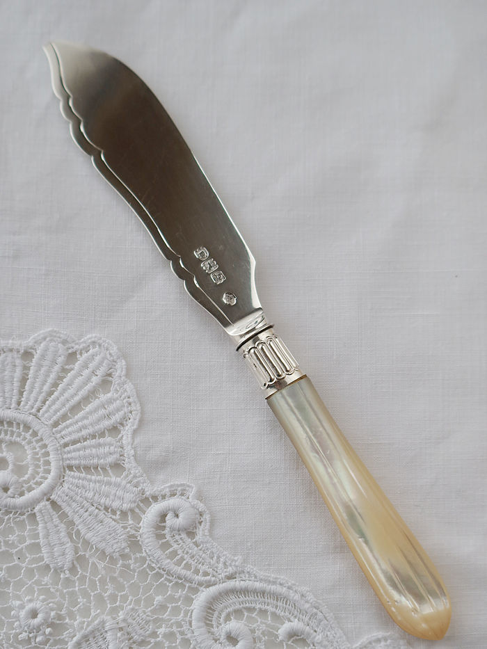 AeB[NVo[@o^[iCt antique silver butter knife