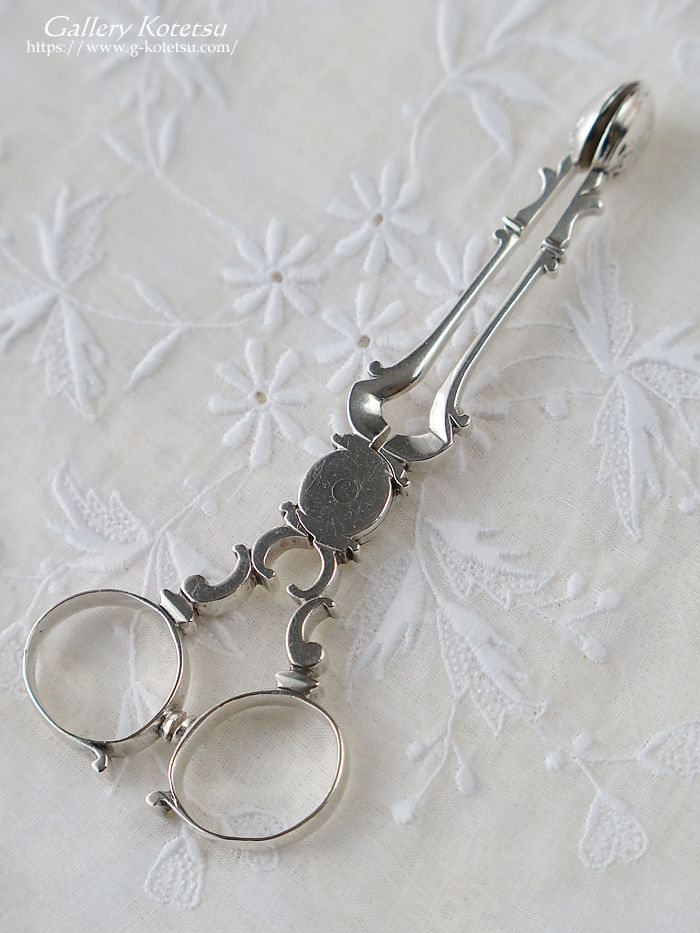 AeB[NVo[@antique silver french silver