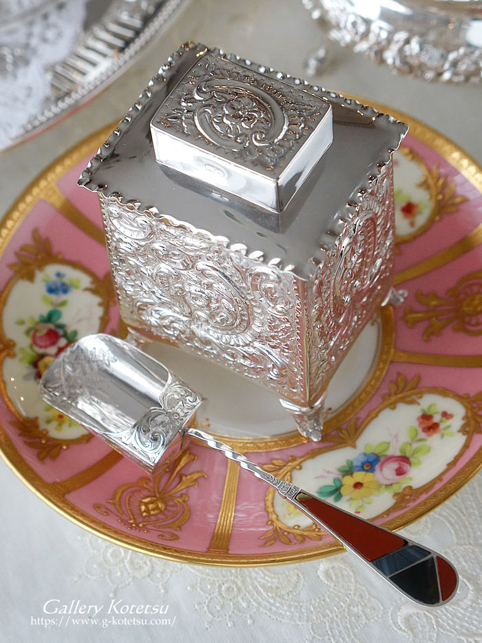 �A���e�B�[�N�V���o�[�@�L���f�B�X�v�[���@antique silver caddy spoon