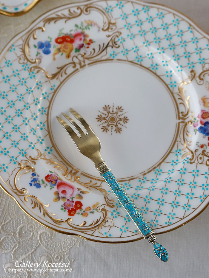 �V���o�[�G�i�����t�H�[�N�@antique silver enamel fork norway