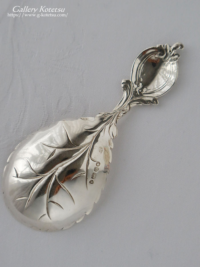 �A���e�B�[�N�V���o�[ antique silver caddy spoon