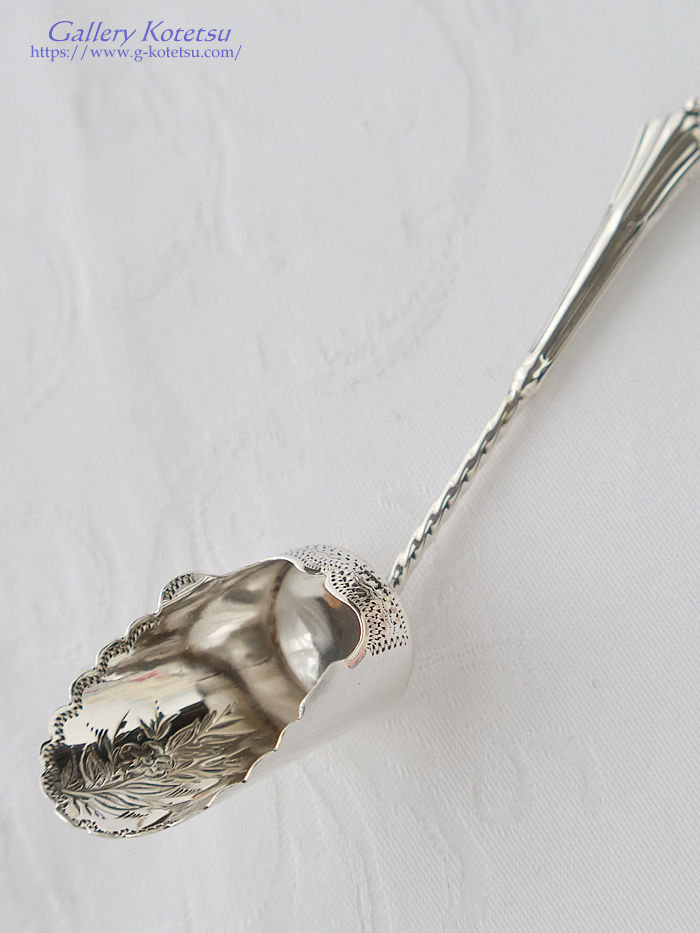 �A���e�B�[�N�V���o�[ antique silver caddy spoon