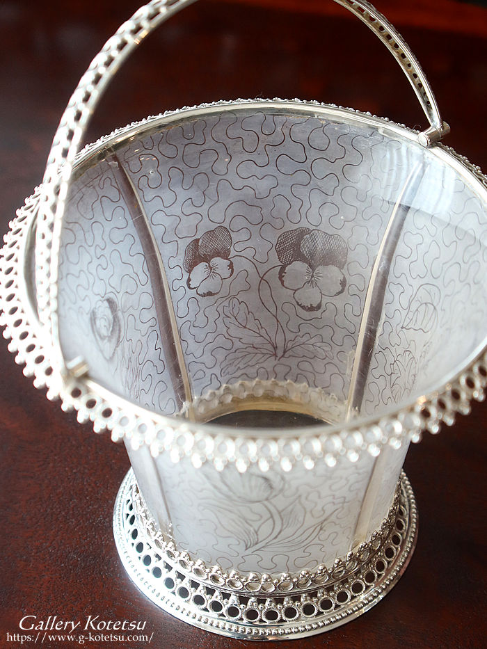�p�����@�X�^�[�����O�V���o�[ antique silver basket