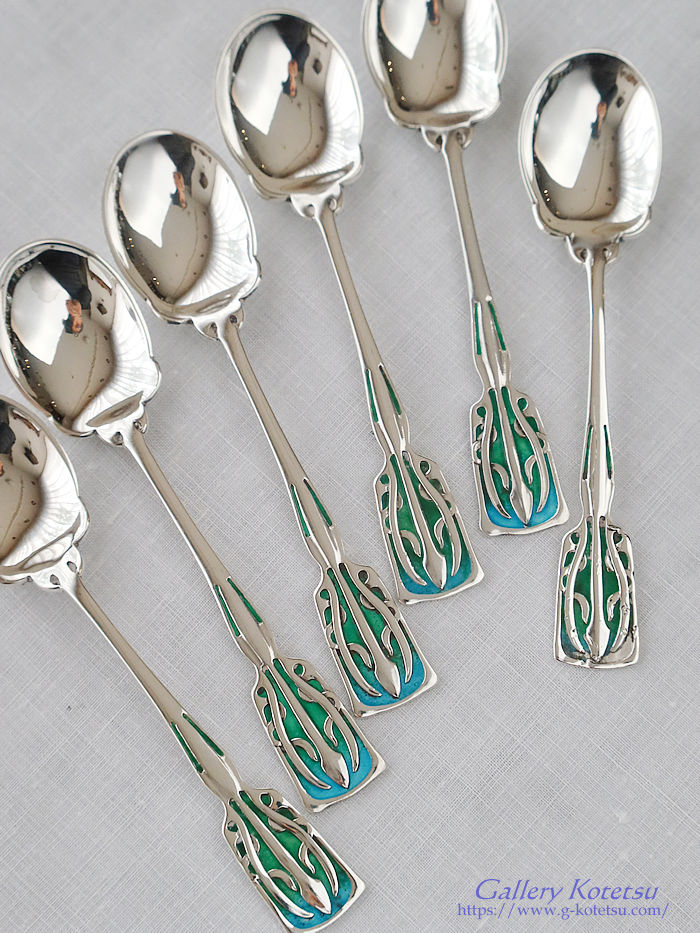 �A���e�B�[�N�V���o�[�@�G�i�����X�v�[�� Kate Allen antique silver enamel spoon