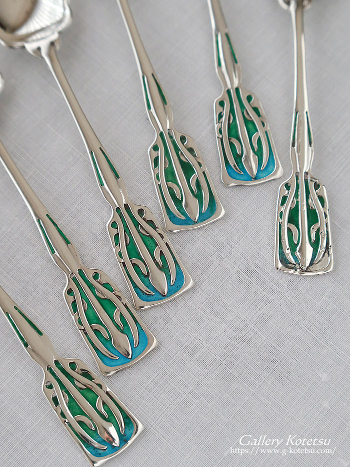 �A���e�B�[�N�V���o�[�@�G�i�����X�v�[�� Kate Allen antique silver enamel spoon