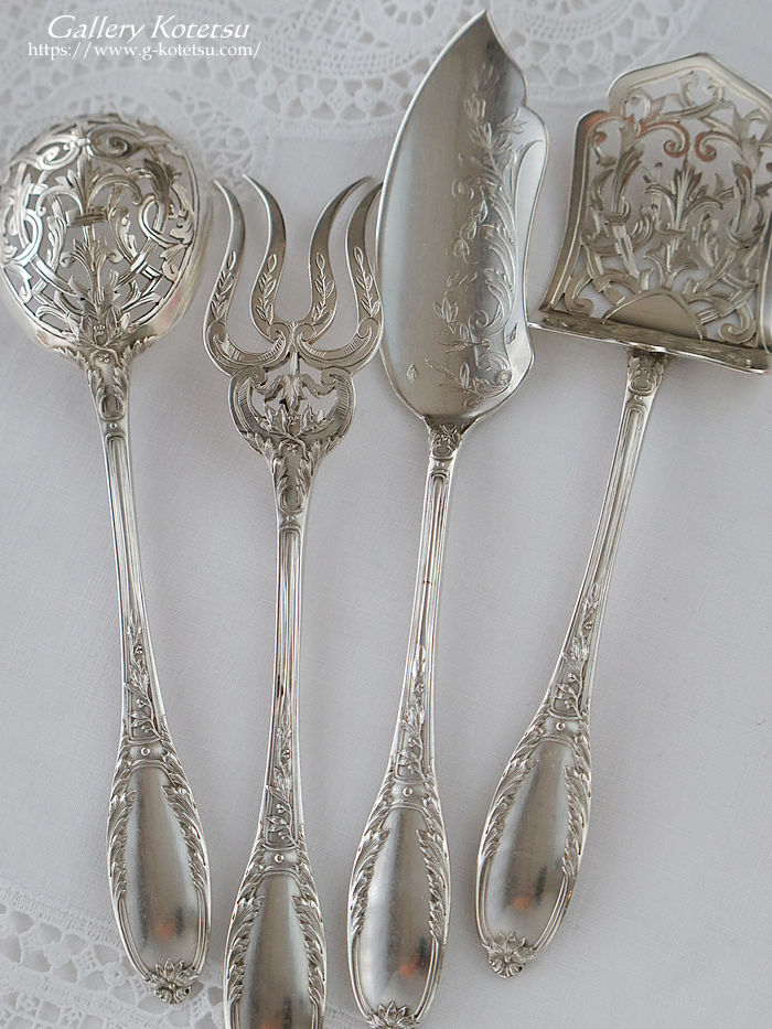 �t�����`�V���o�[�@antique silver dessert fork