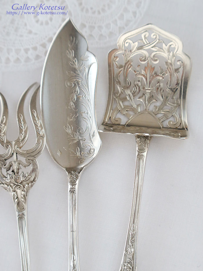 �t�����`�V���o�[�@antique silver dessert fork