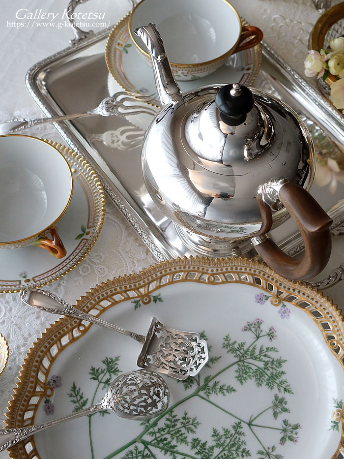 �t�����`�V���o�[�@antique silver dessert fork