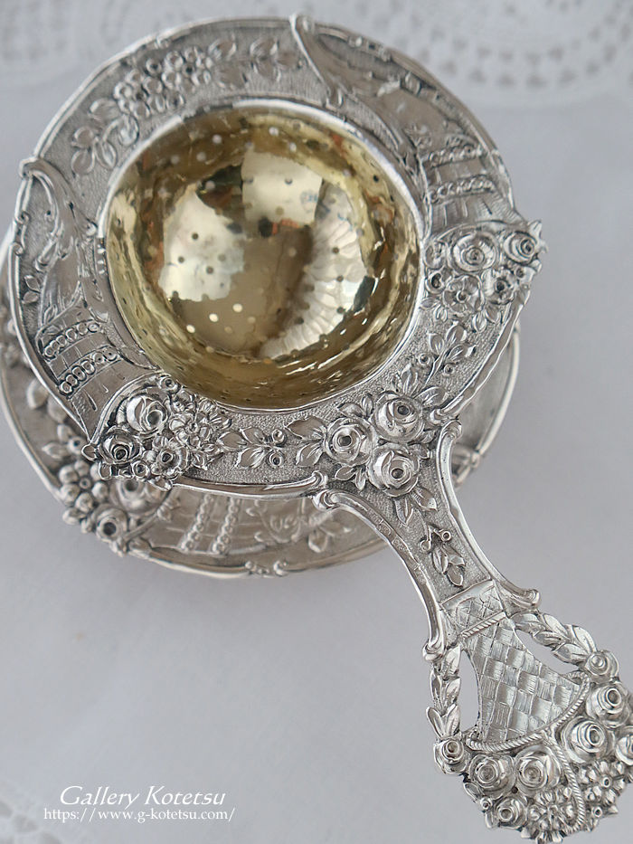 �e�B�[�X�g���[�i�[�@�A���e�B�[�N�V���o�[ tea syrainer antique silver