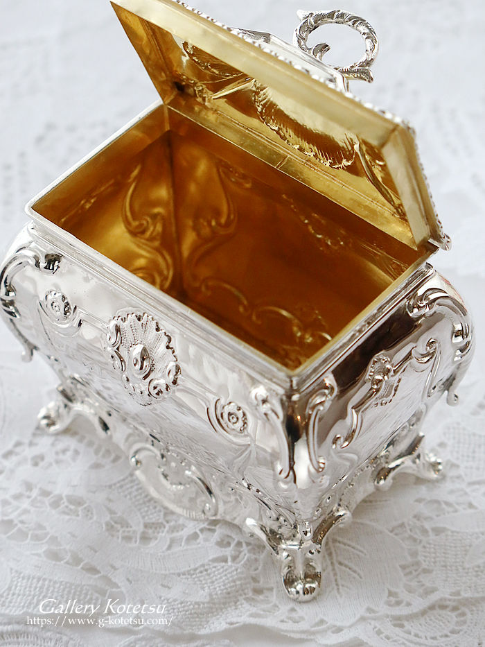 �A���e�B�[�N�V���o�[�@�e�B�[�L���f�B antique silver tea caddy