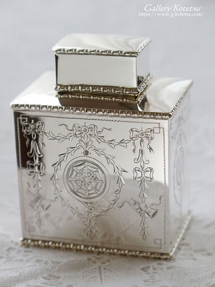 �A���e�B�[�N�V���o�[�@�e�B�[�L���f�B antique silver tea caddy