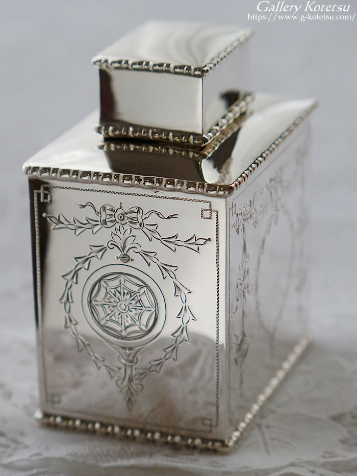 �A���e�B�[�N�V���o�[�@�e�B�[�L���f�B antique silver tea caddy