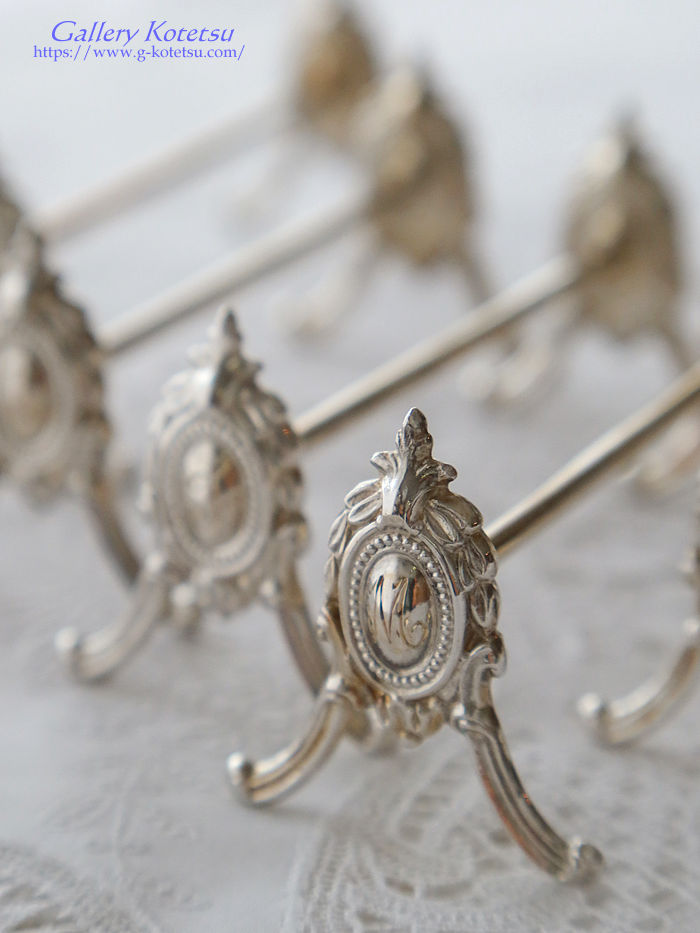 antique silver knife rest �A���e�B�[�N�V���o�[�@�i�C�t���X�g