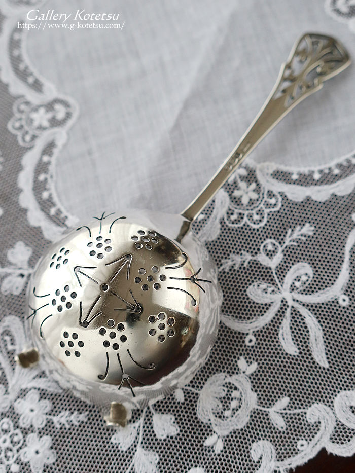 �e�B�[�X�g���[�i�[�@�A���e�B�[�N�V���o�[ tea syrainer antique silver