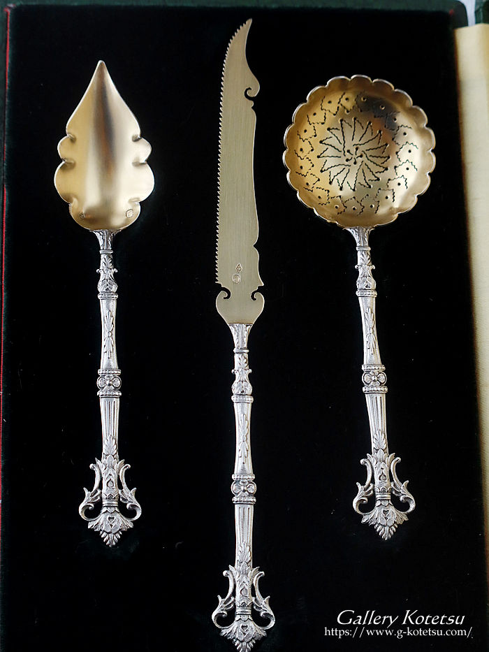 �t�����`�V���o�[ antique silver strawberry service