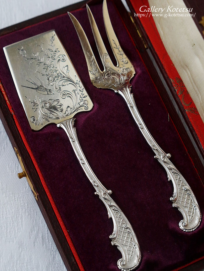 �t�����`�V���o�[ antique silver Foiegras service