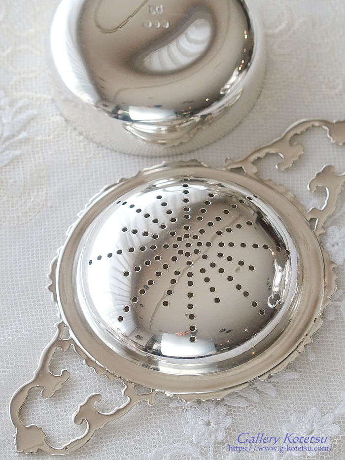 �A���e�B�[�N�V���o�[�@�e�B�[�X�g���[�i�[ antique silver tea strainer