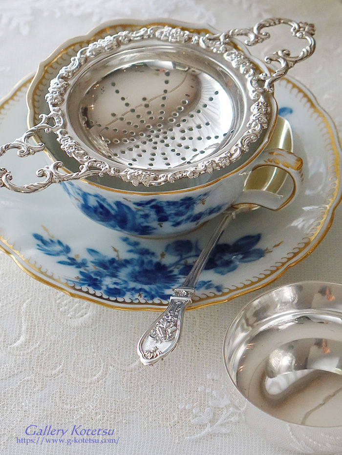 �A���e�B�[�N�V���o�[�@�e�B�[�X�g���[�i�[ antique silver tea strainer