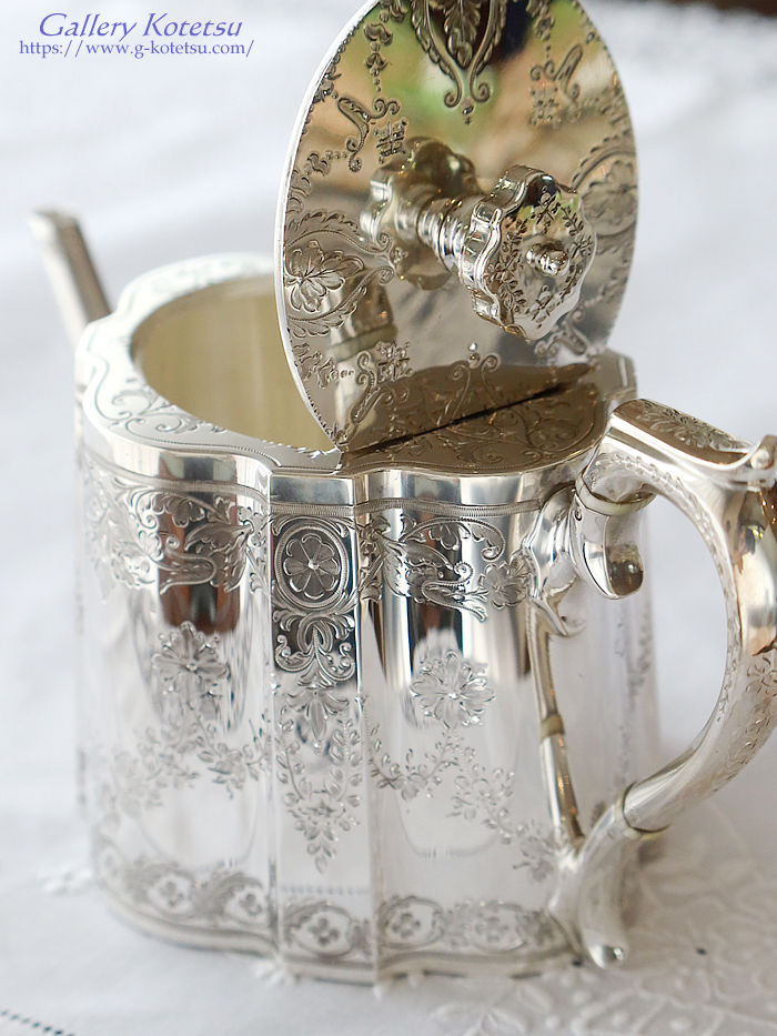 �A���e�B�[�N�V���o�[�@�e�B�[�|�b�g antique silver tea pot
