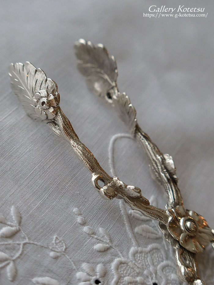 �A���e�B�[�N�V���o�[�@�g���O antique silver tong